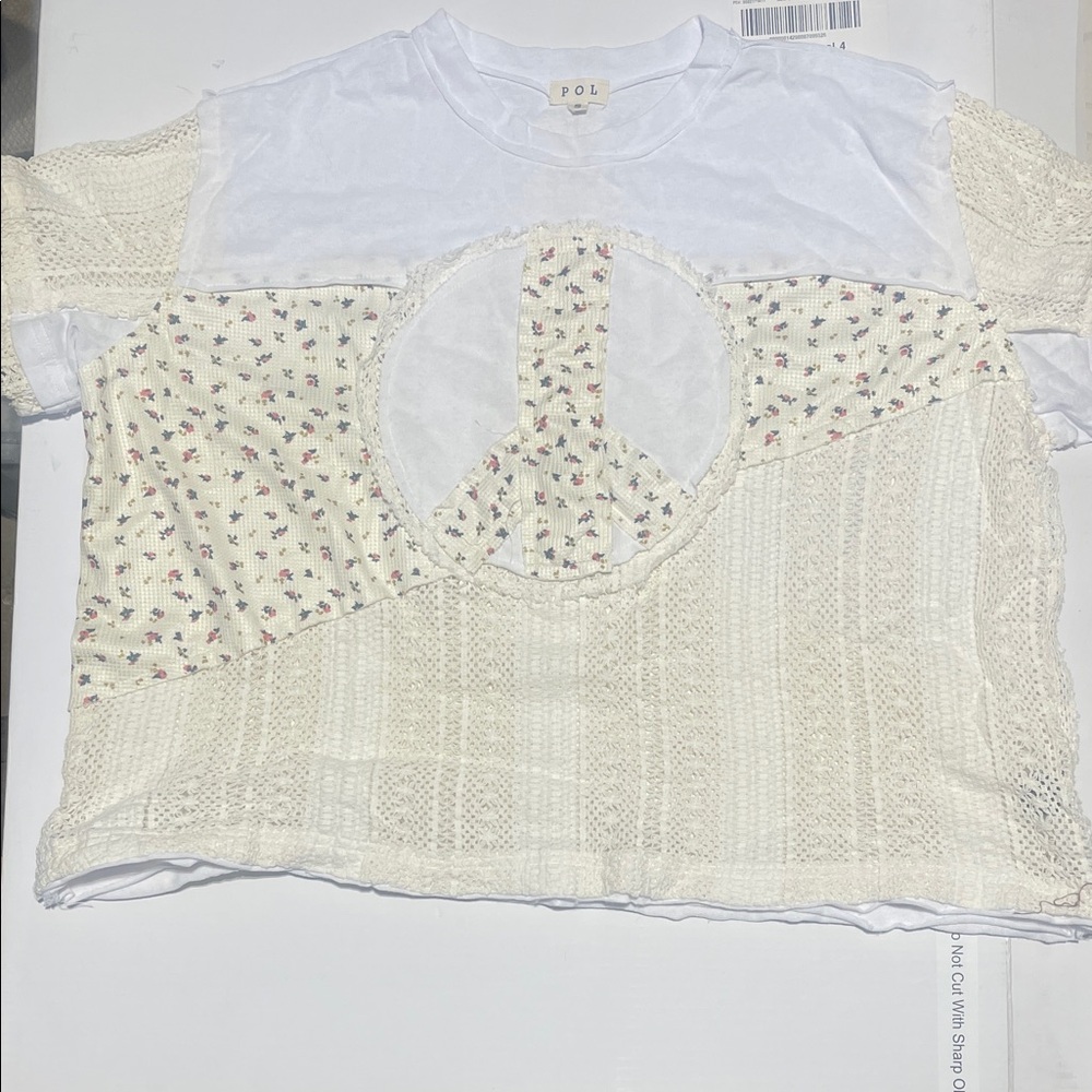 POL White and Cream Floral Peace Tee